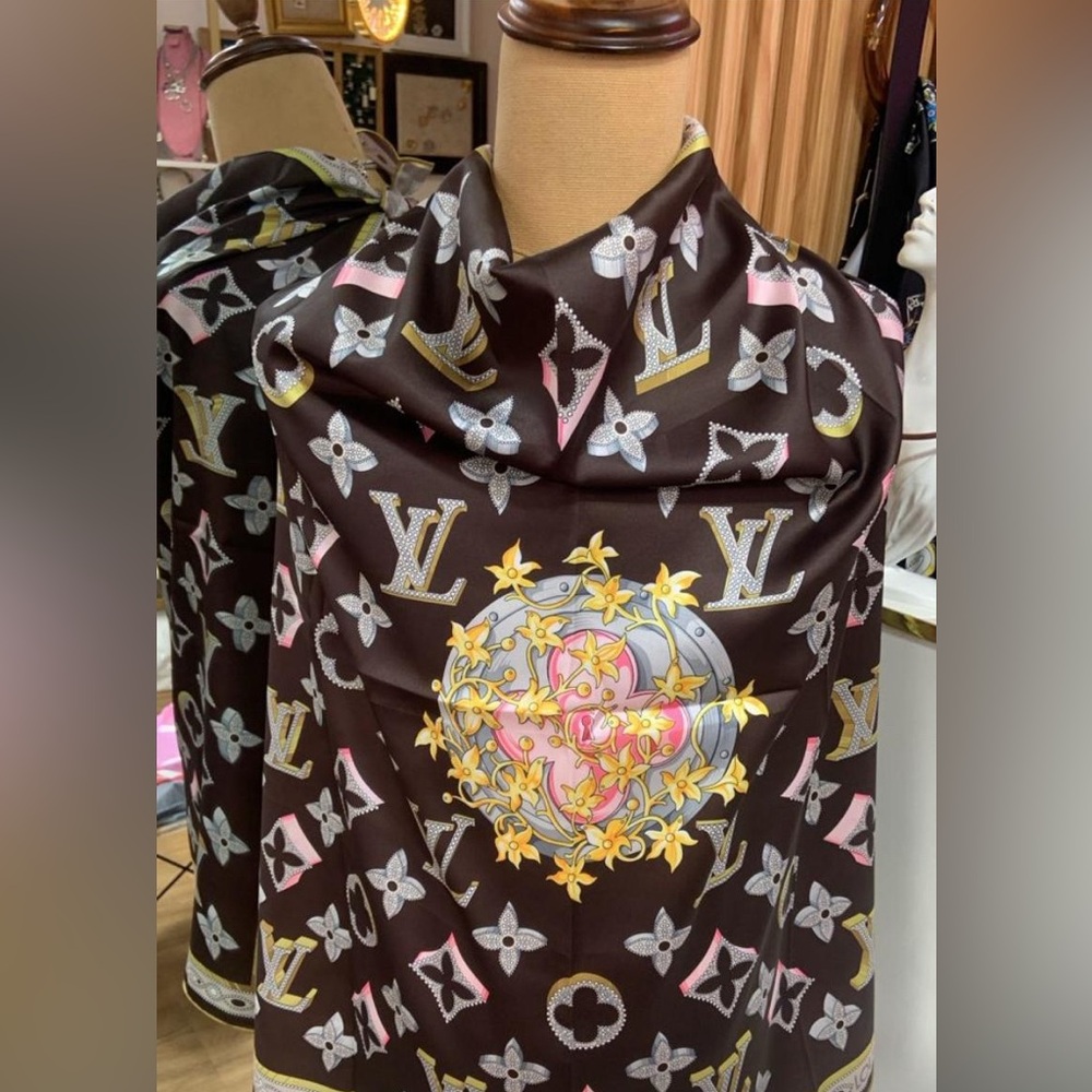 Multicolor Logo Scarf